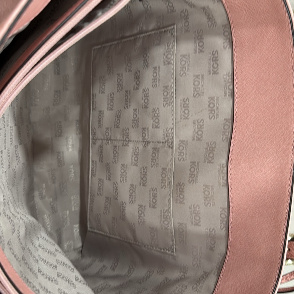 Michael Kors (MK) Pink Bag
Gently used great for work or play - Picture 11 of 15